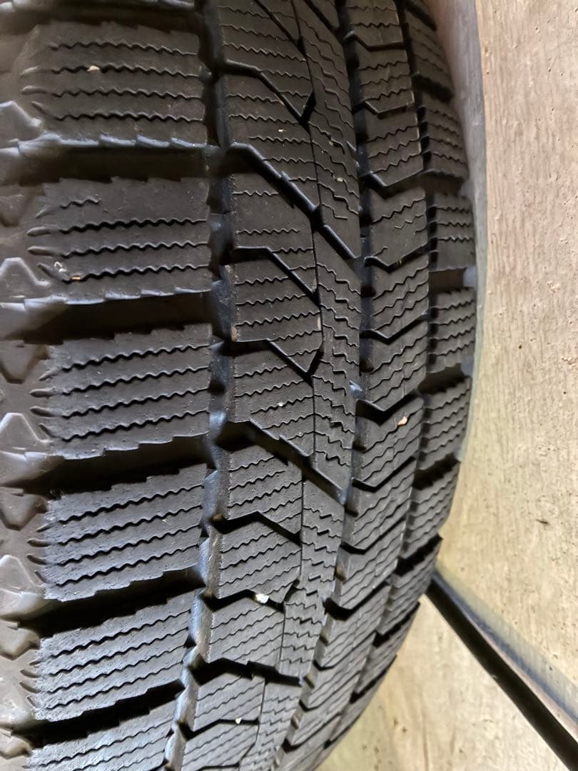 TOYOタイヤスダッドレス　195 65/16R ホイールセット