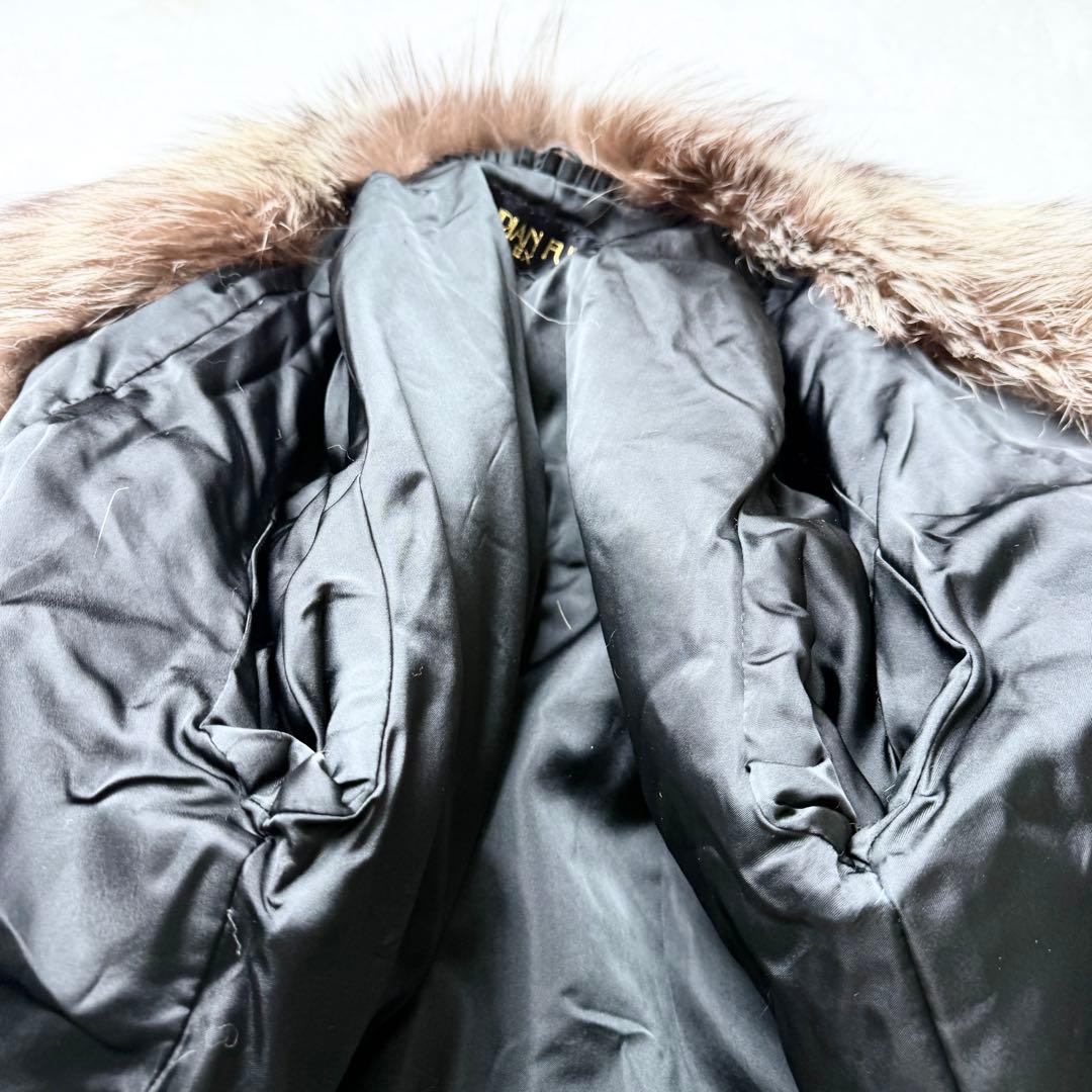 サガフォックス 2222 LUPIAN FUR シルバーフォックス 毛皮 金サガ