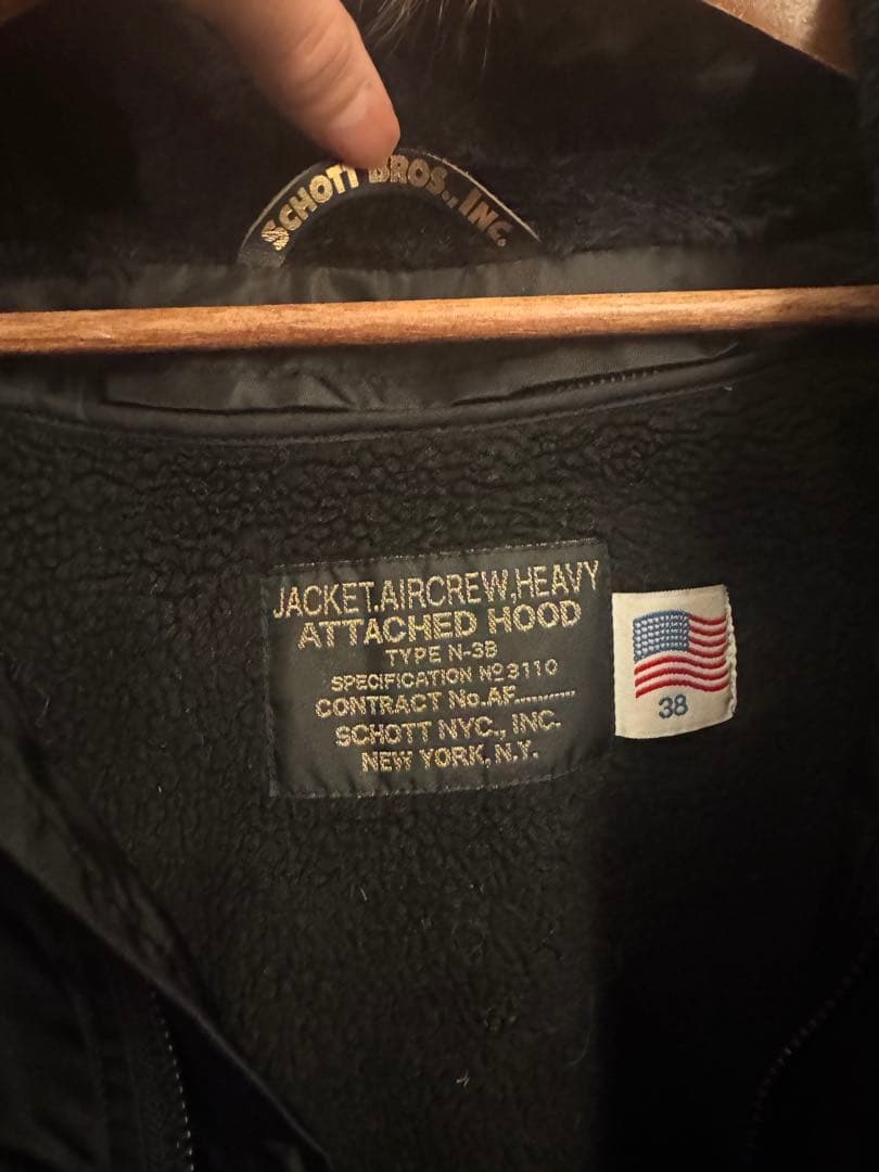 早い者勝ちSchott N3b サイズ38ミリタリージャケット ファー付き！