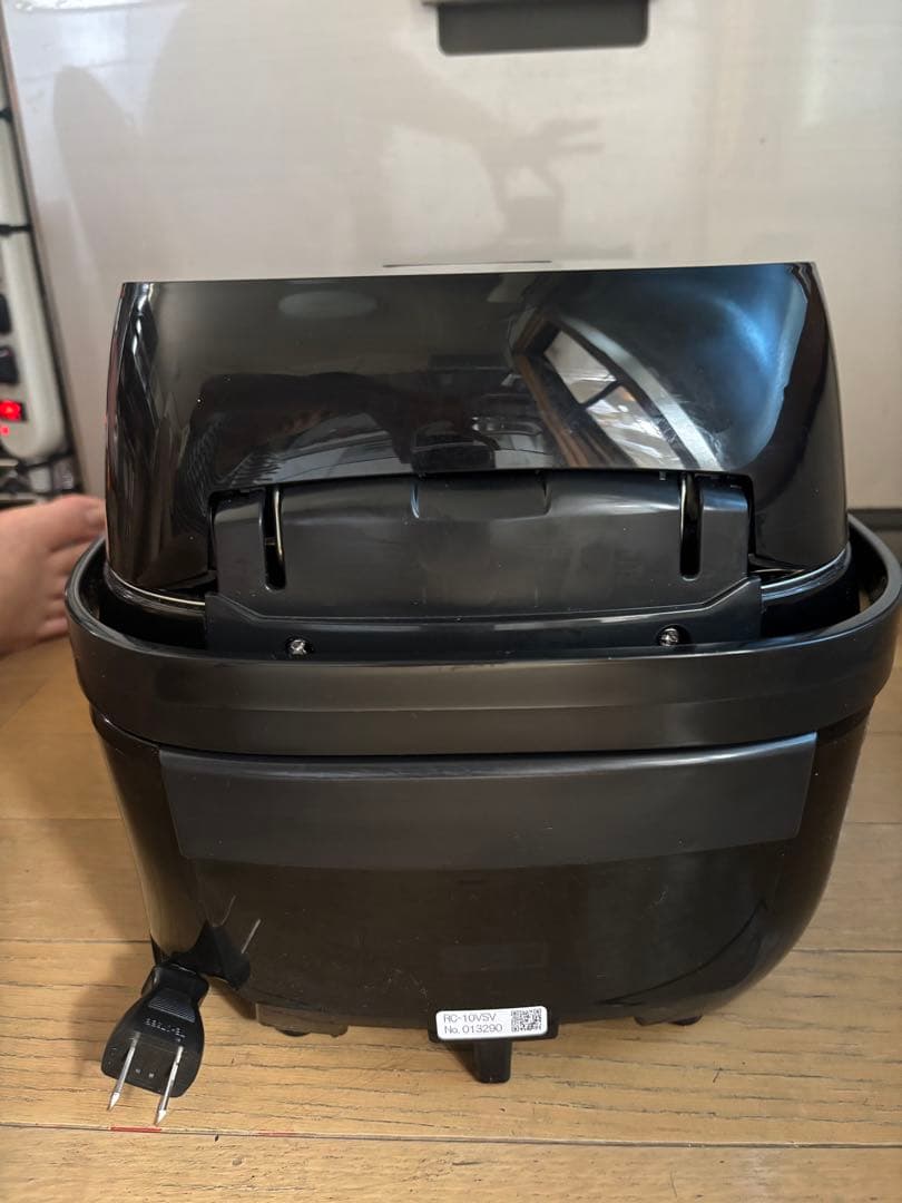 TOSHIBA真空圧力IHジャーRC-10VSV -2023年製 動作保証付き