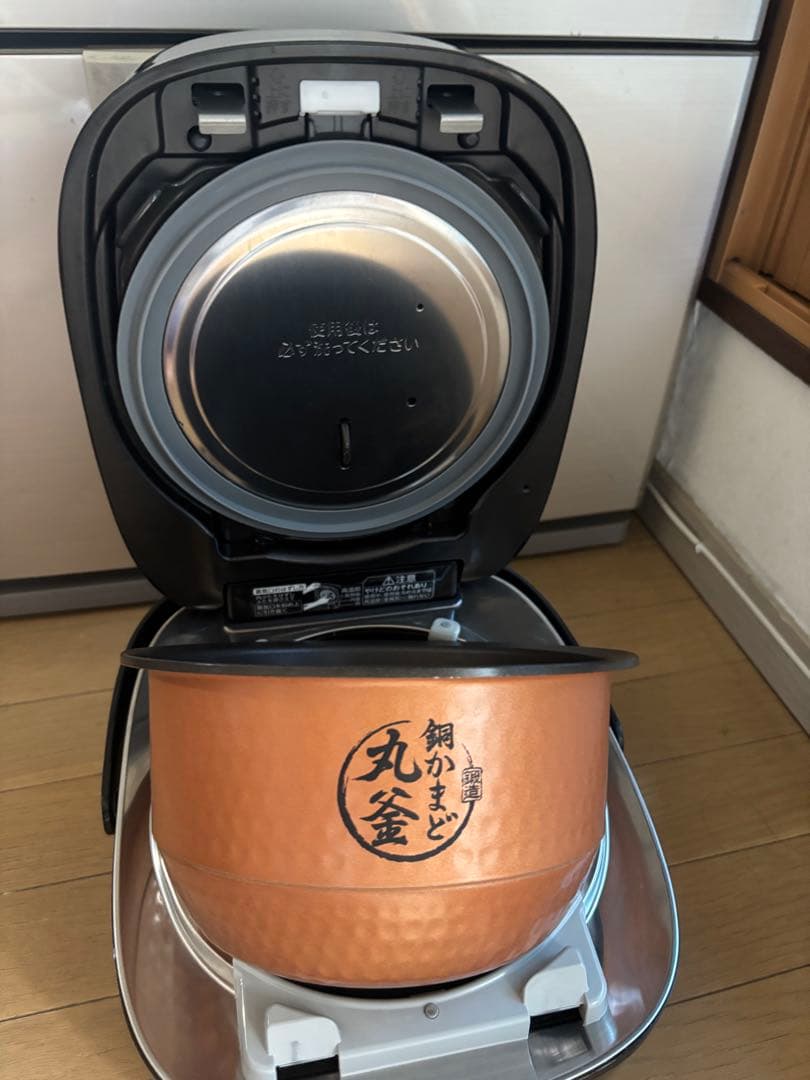 TOSHIBA真空圧力IHジャーRC-10VSV -2023年製 動作保証付き