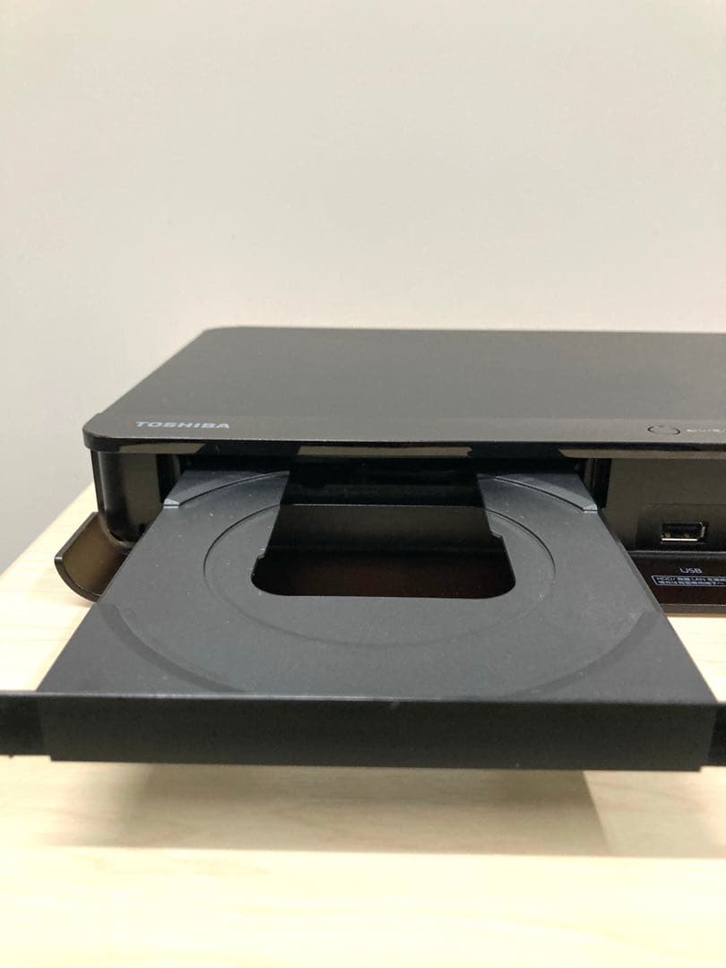 1TB ３チューナー　TOSHIBA REGZA DBR-T450