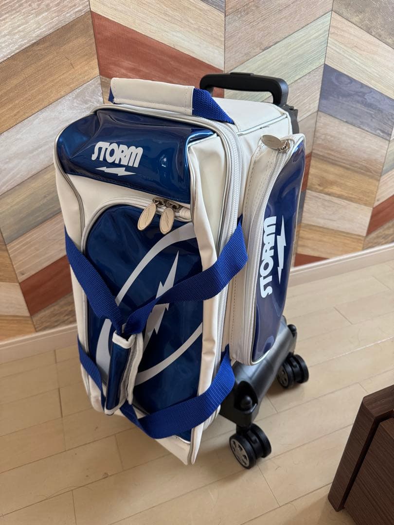 STORM ボウリング用キャリーバッグ ホワイト/ブルー 新品未使用