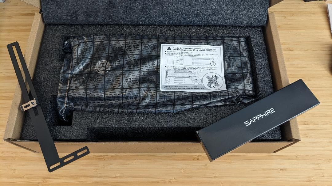 サファイア NITRO+ Radeon RX 7900 XTX 24GB