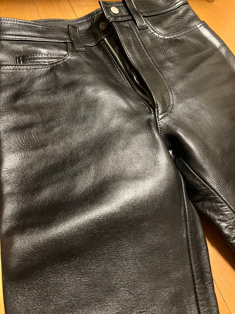 肉厚レザーパンツ　新品