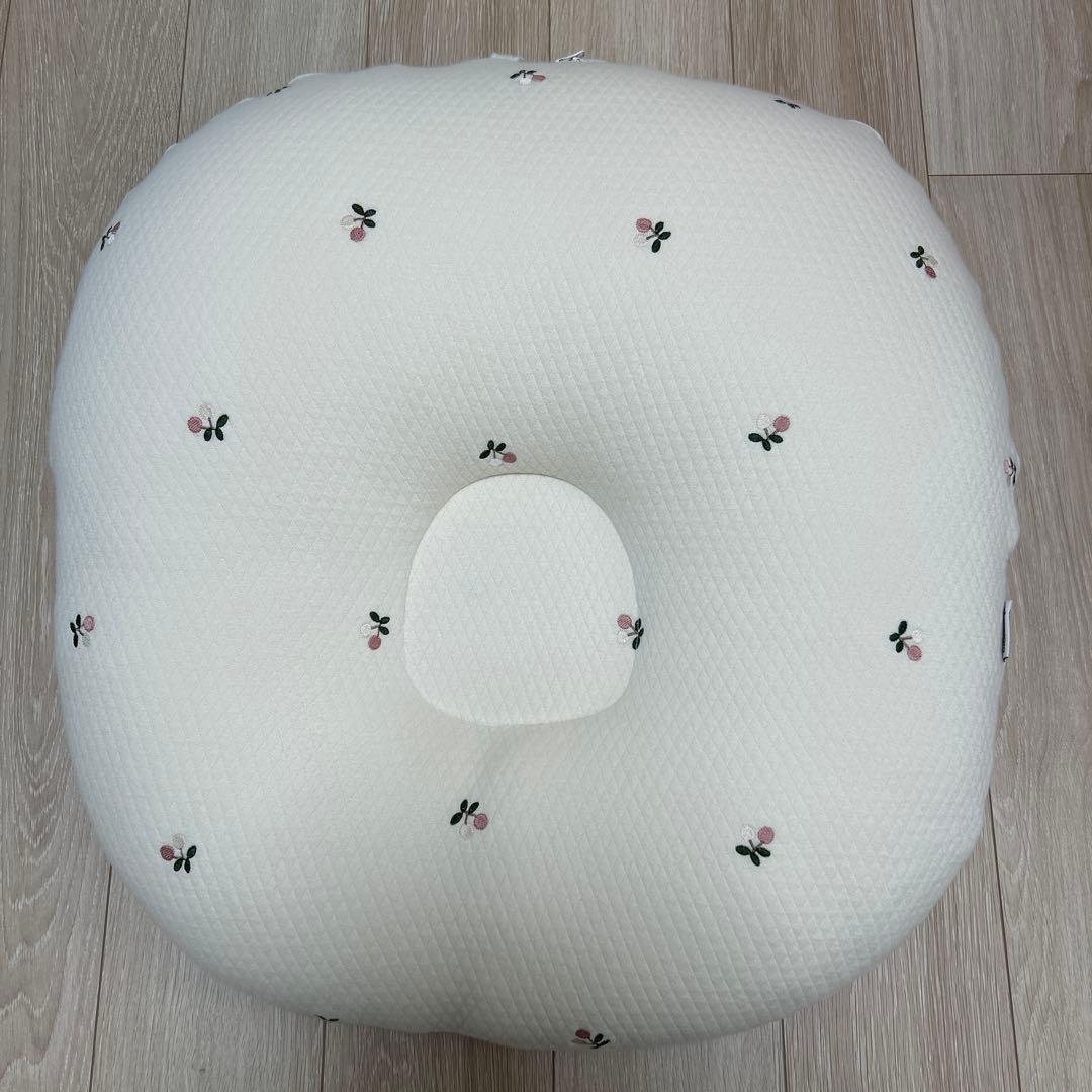 ロトトクッション(吐き戻し防止・背中スイッチ予防)ツートンチェリー柄