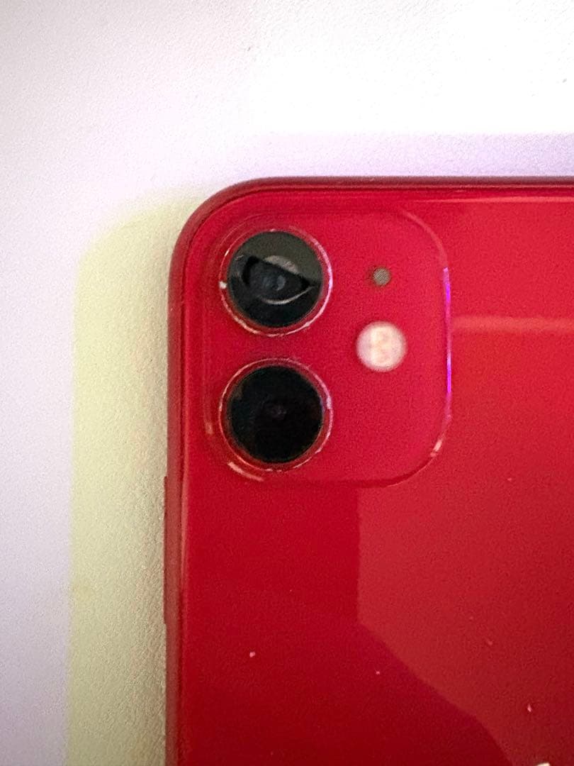 iPhone11 本体 (PRODUCT RED) 128GB カメラ傷あり