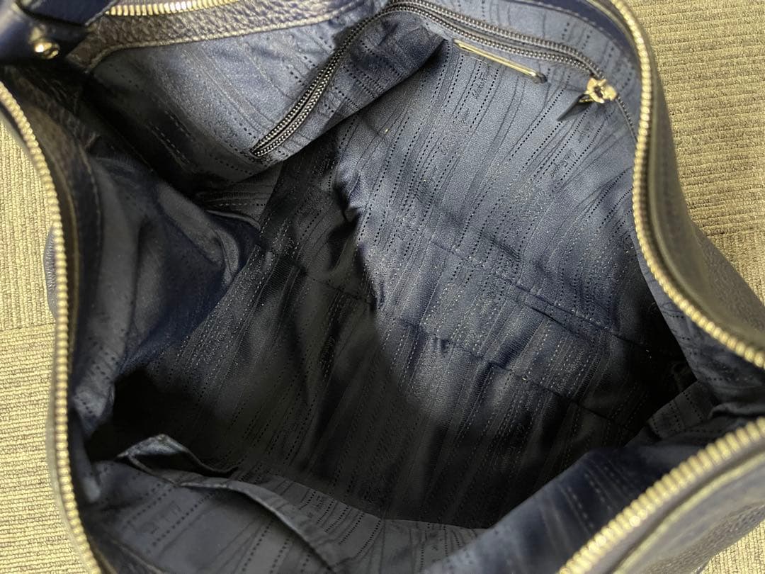 サルヴァトーレ フェラガモ ガンチーニ レザー ワンショルダーバッグ 美品