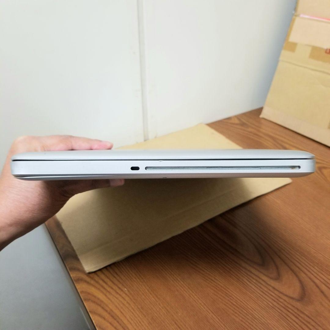 MacBook Pro 15インチ メモリ4GB HDD320GB