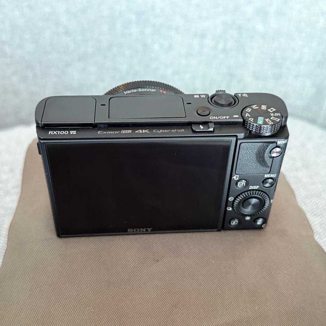 【希少・美品】SONY DSC-RX100M7 (RX100VII)海外版