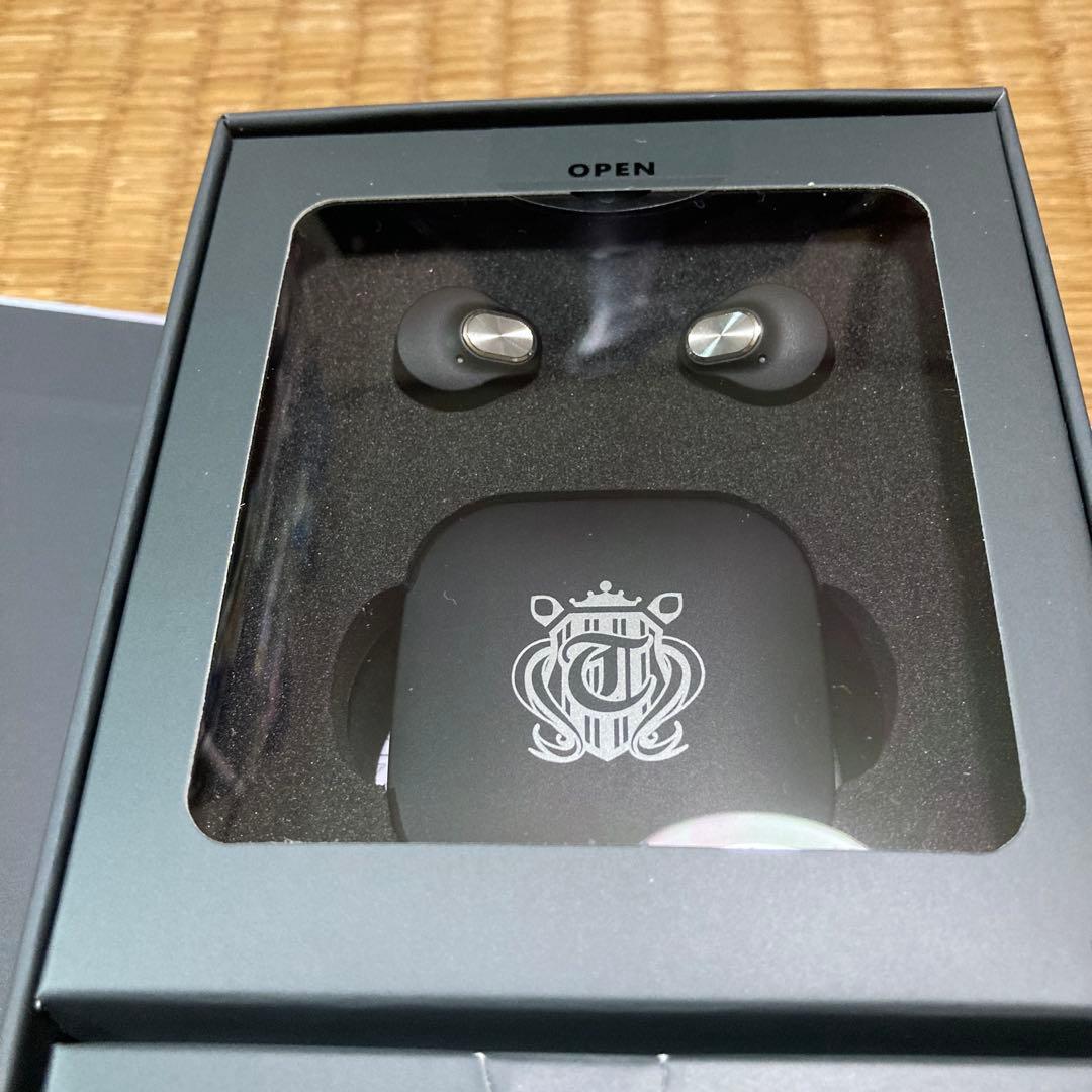 ハ*ド様 ＡＶIＯT ウマ娘プリティーダービーワイヤレスイヤホン新品