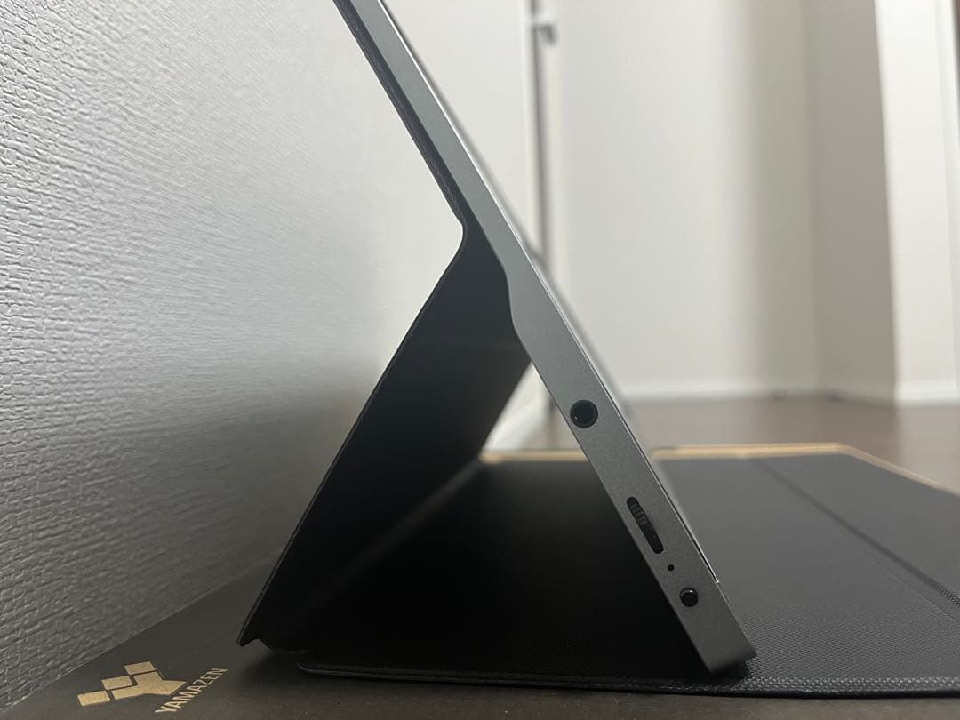 Qriom QMM-133 13.3インチモバイルモニター