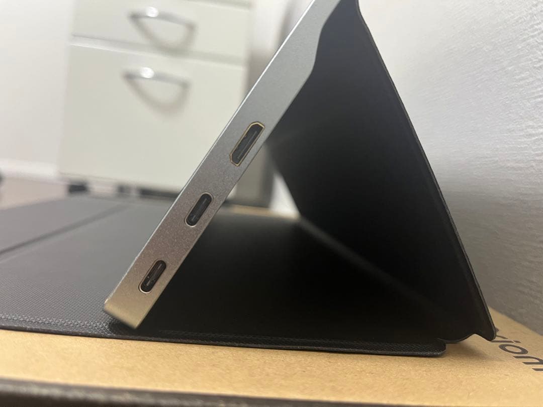 Qriom QMM-133 13.3インチモバイルモニター