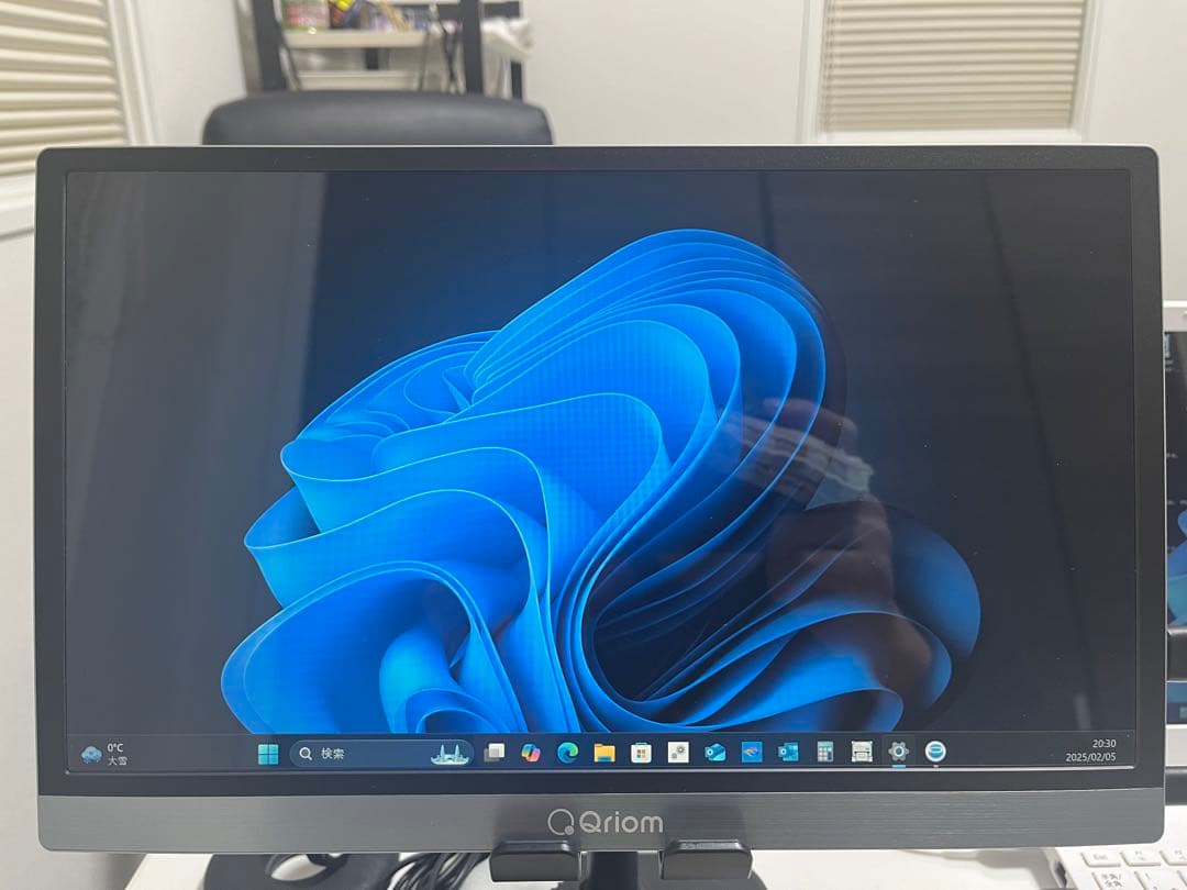 Qriom QMM-133 13.3インチモバイルモニター