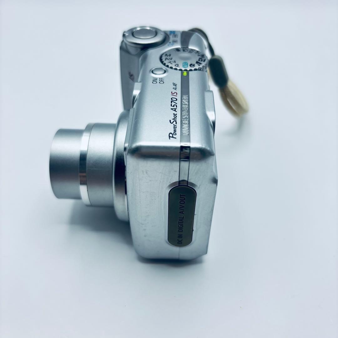 ②Canon PowerShot A570 IS コンパクトデジタルカメラ