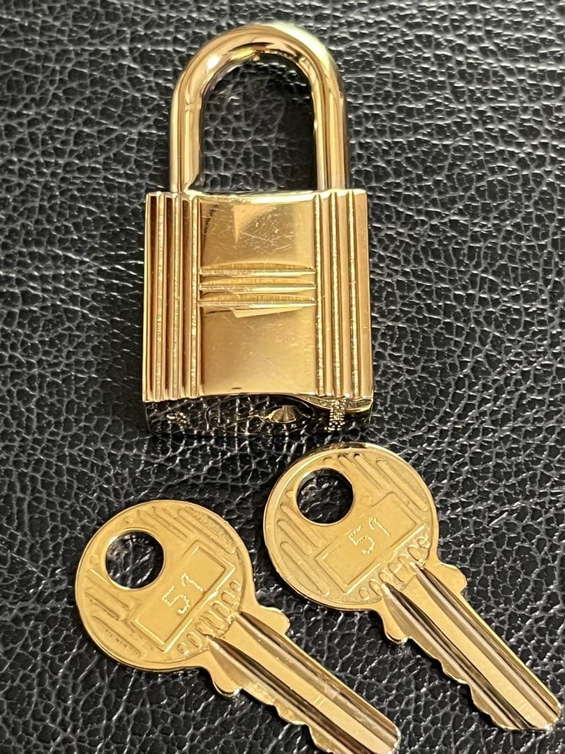 エルメス　ゴールド　カデナ　南京錠　鍵　51 鍵2本付
