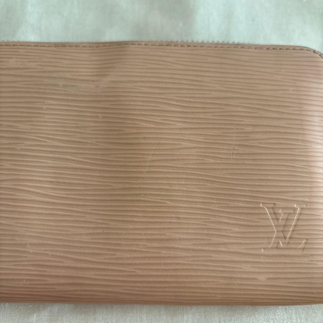 ルイヴィトン　エピ　長財布