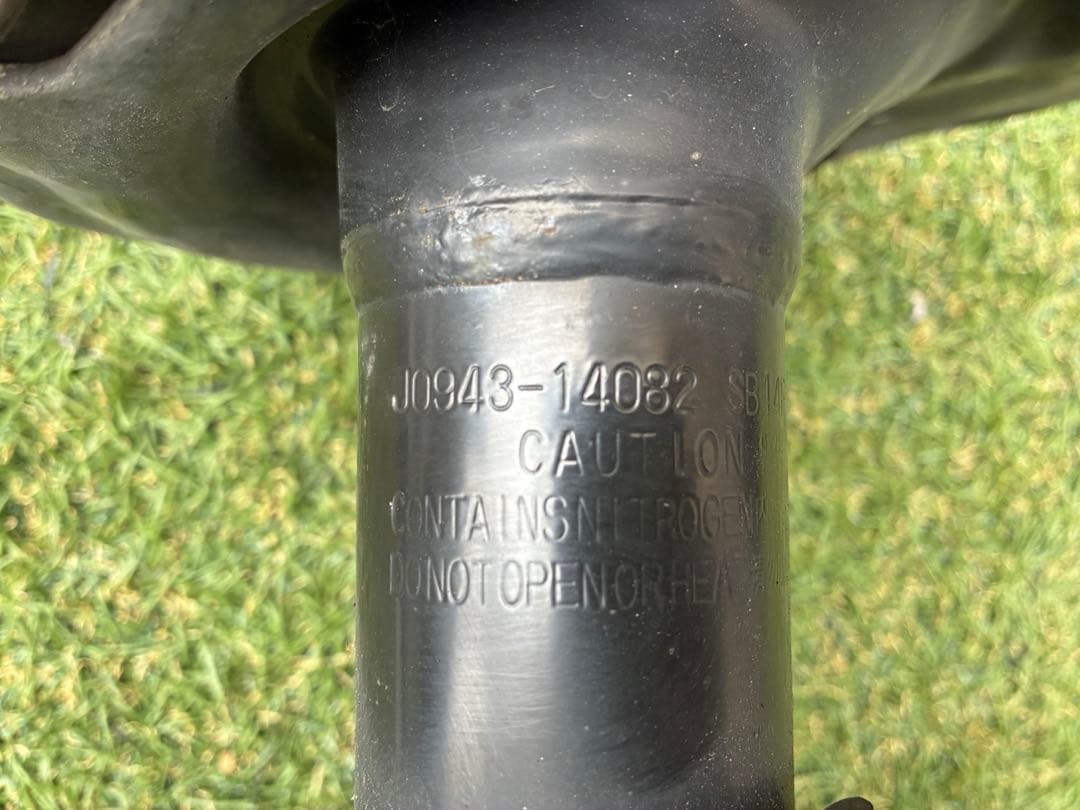 トヨタ純正サスペンションセット アルファード/ヴェルファイア　20系