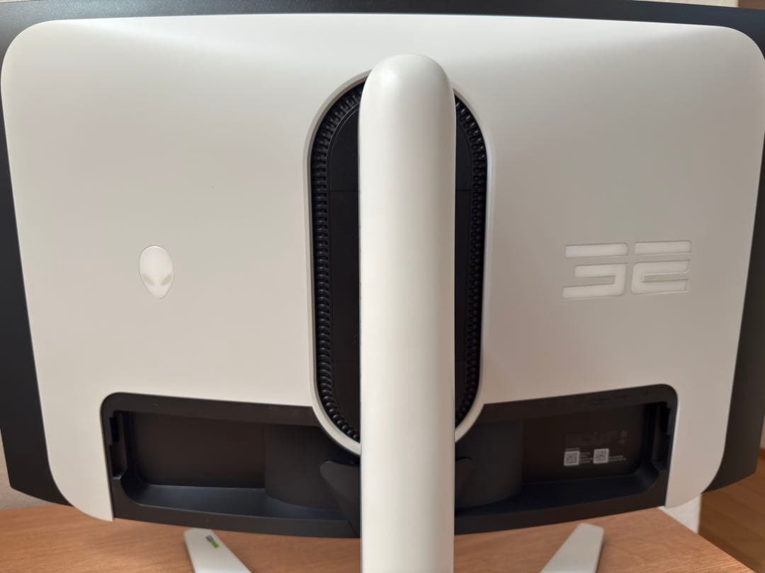 ディスプレイ・モニター本体 DELL AW3225QF Alienware 4K QD-OLED