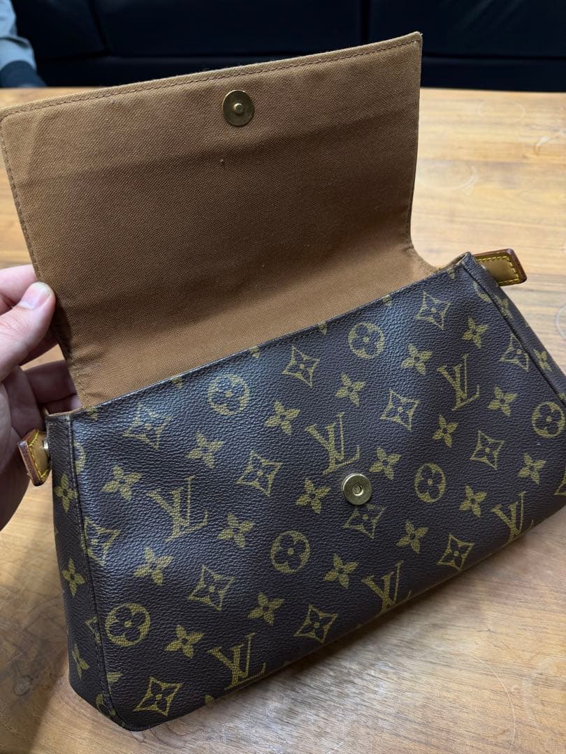 【美品】LV ルイヴィトン モノグラムミニルーピング M11021 ハンドバッグ