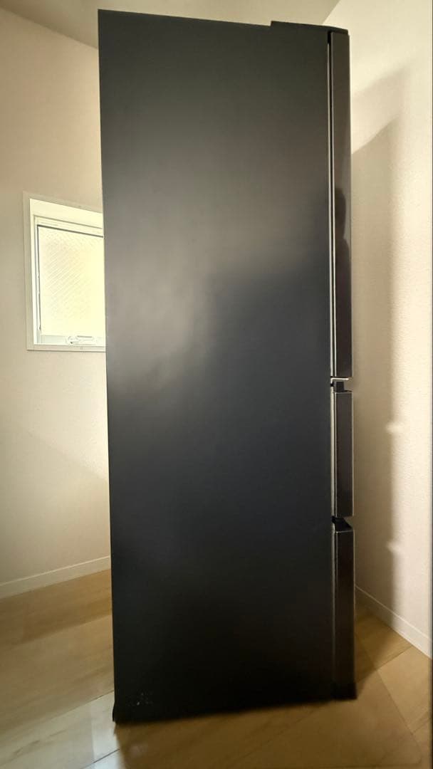 Crude Shin　日立冷蔵庫　R-V38NV（K）　375L ３ドア