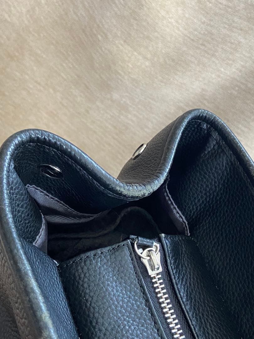 人気モデル バーニーズニューヨーク トートバッグ 肩掛け シボ革 レザー