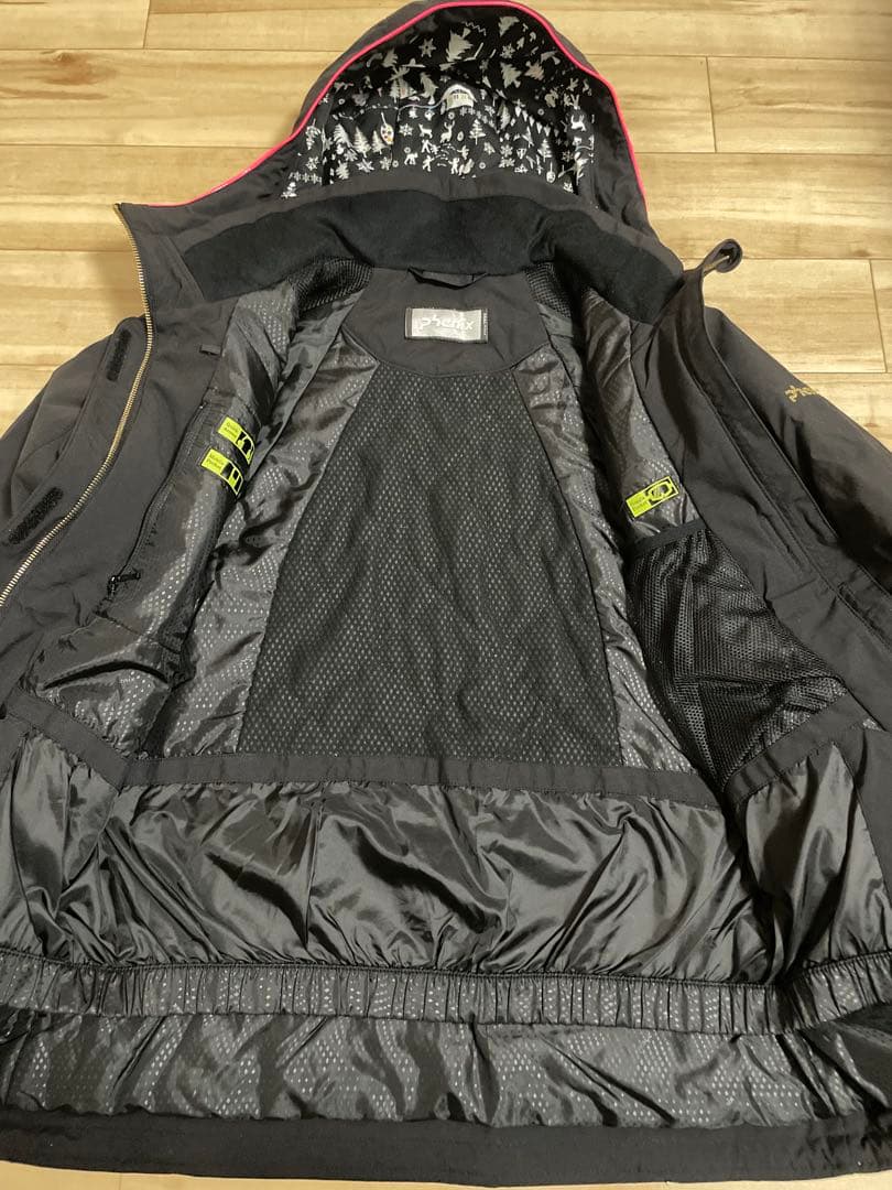 美品Phenix スノーボードウェアセット（黒・ピンク）L