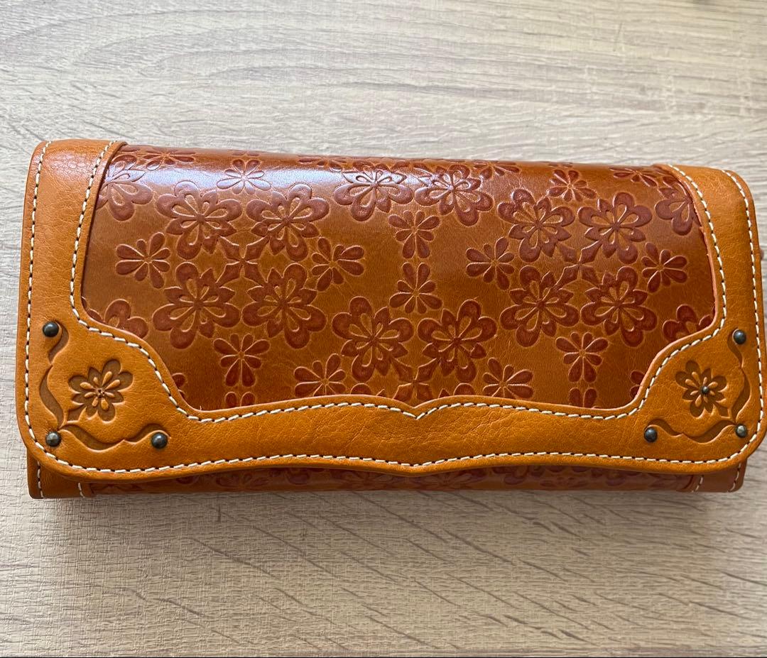 ダコタ フィオラ 二つ折り長財布