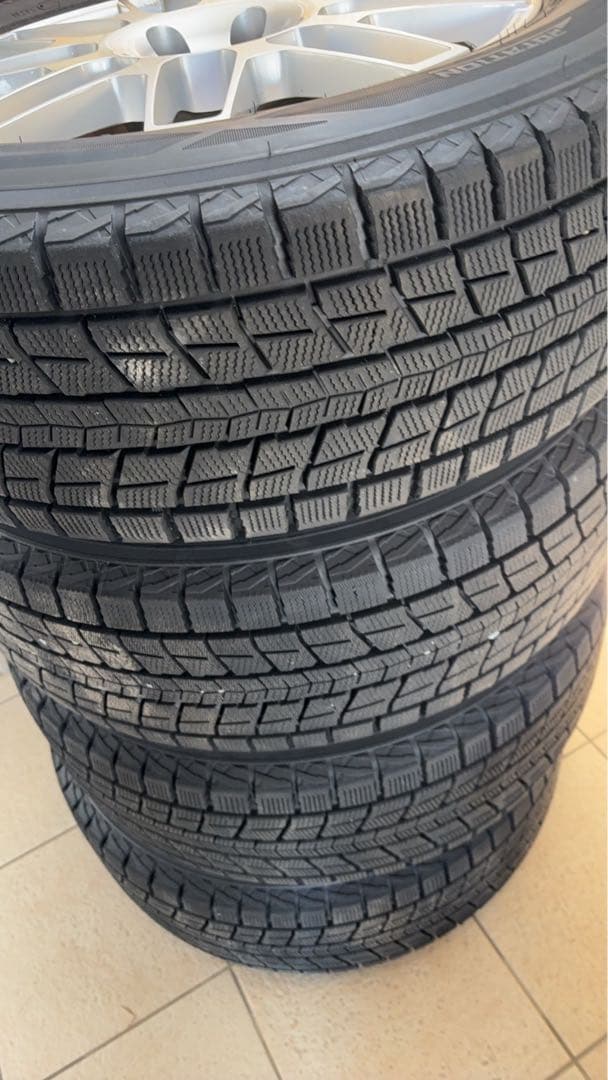 18インチスタッドレスタイヤセット！引き取り限定
