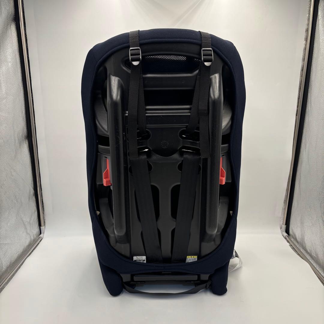 極美品　Combi ジョイトリップ エアスルー　ジュニアシート　GH ネイビー