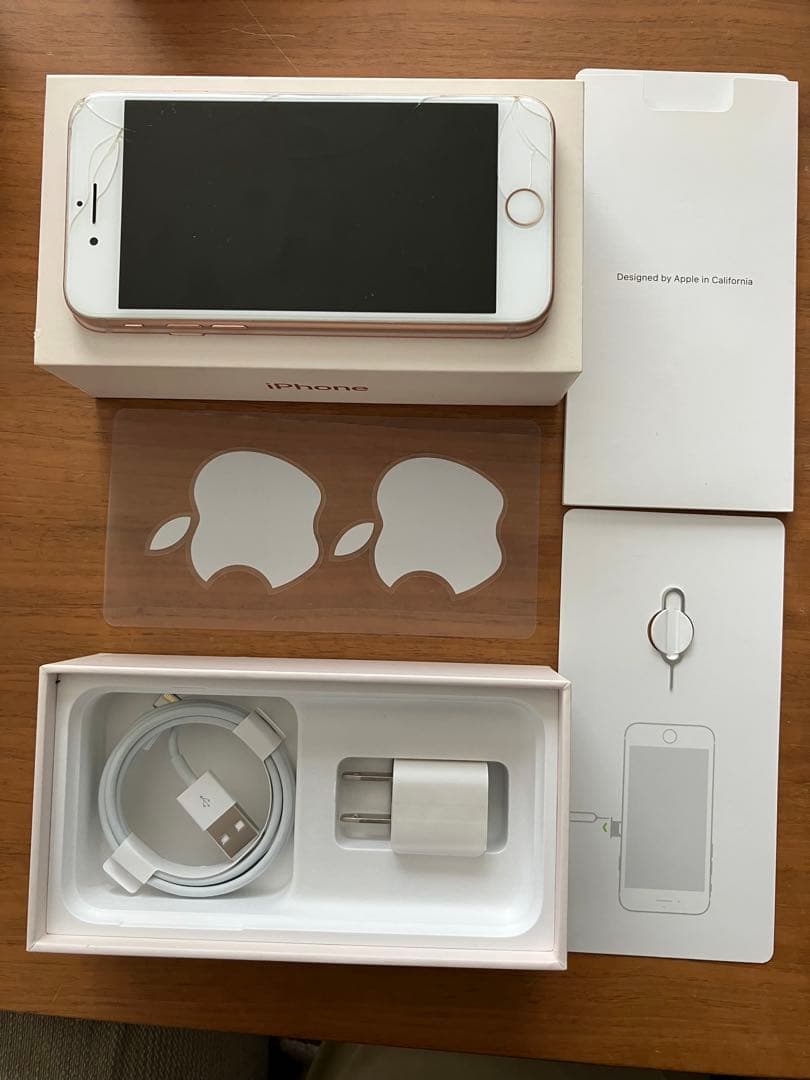 【ジャック】iPhone 8 ゴールド 付属品あり