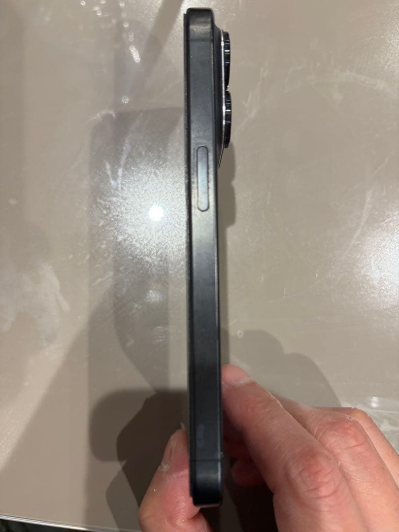 (ハルタ)美品iPhone15pro 512GB ブラックチタニウム