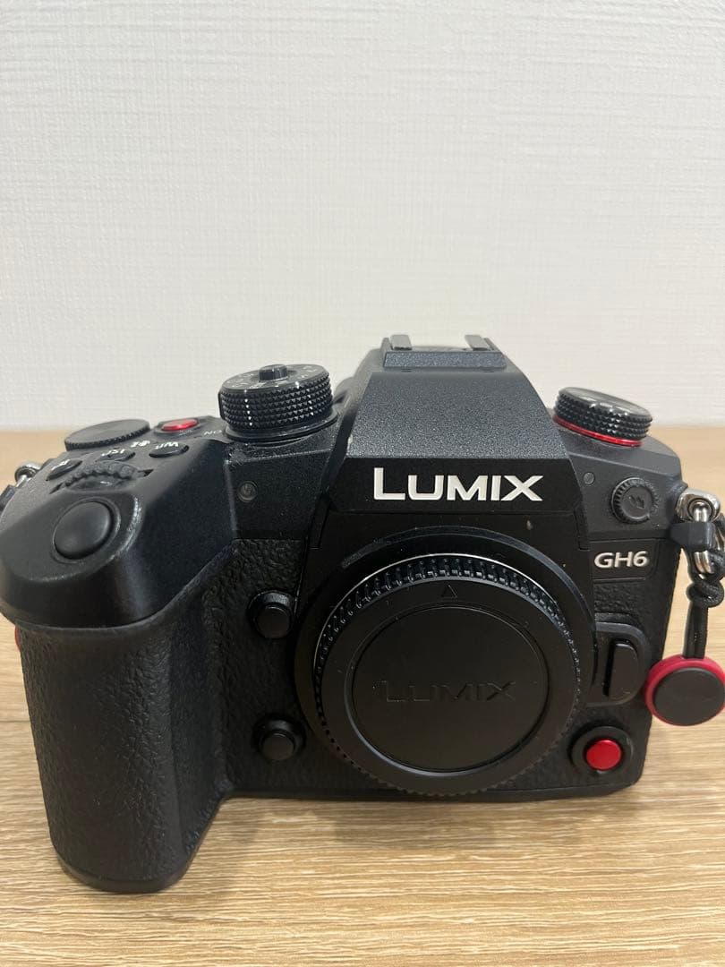 LUMIX GH6 ミラーレス一眼カメラ 本体