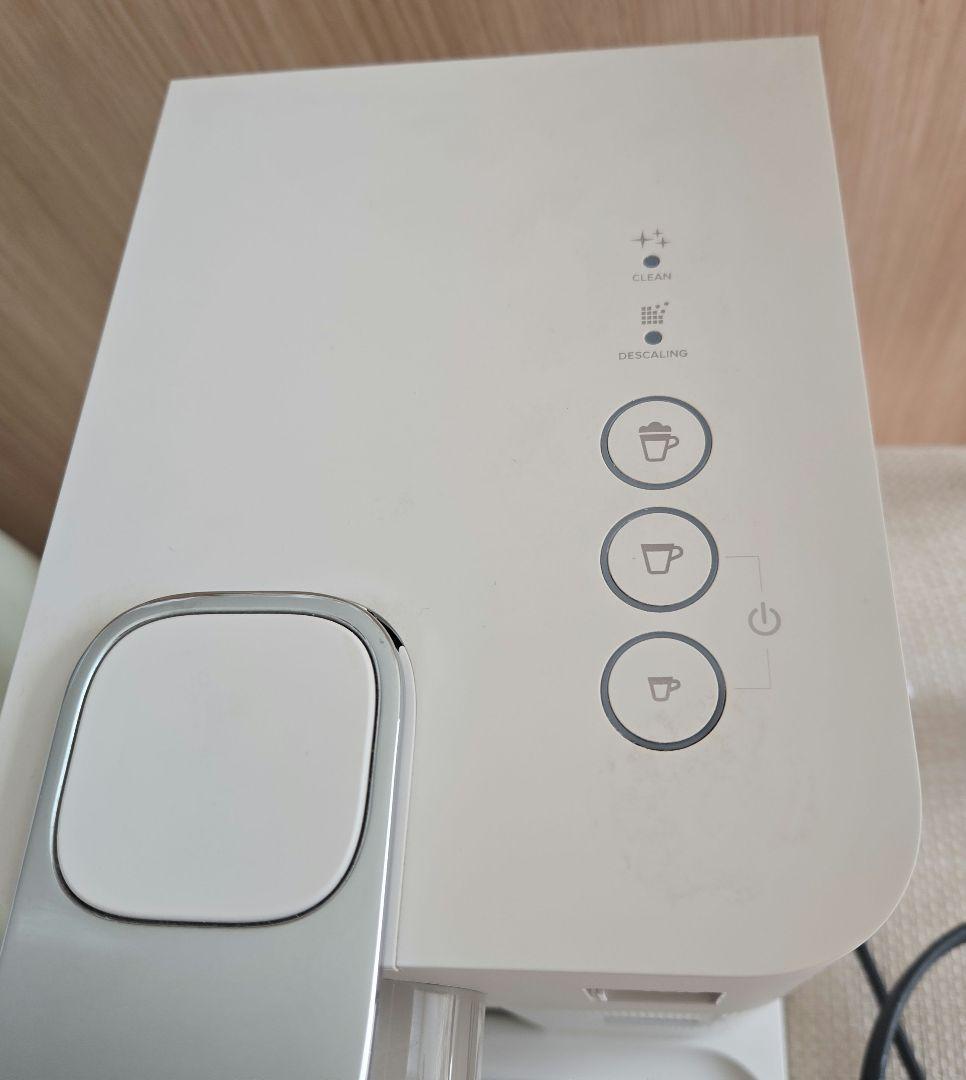 Nespresso エスプレッソマシン ラティシマワン　2021年製