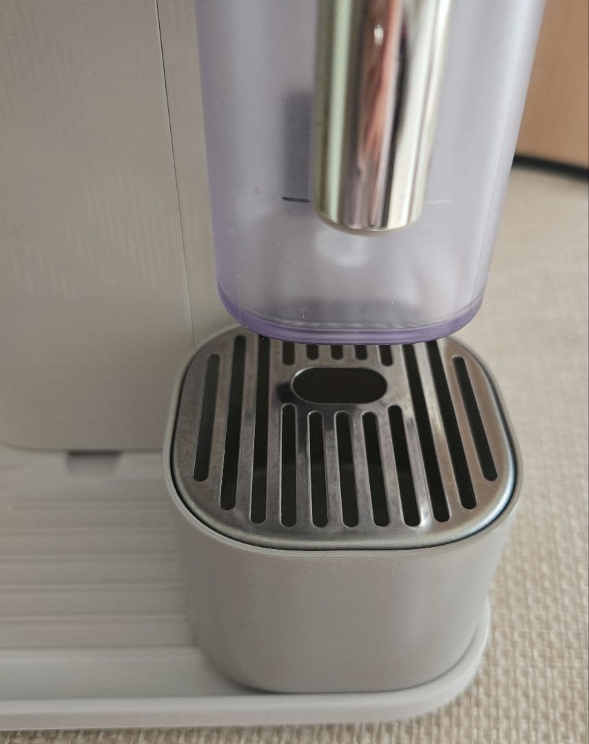 Nespresso エスプレッソマシン ラティシマワン　2021年製