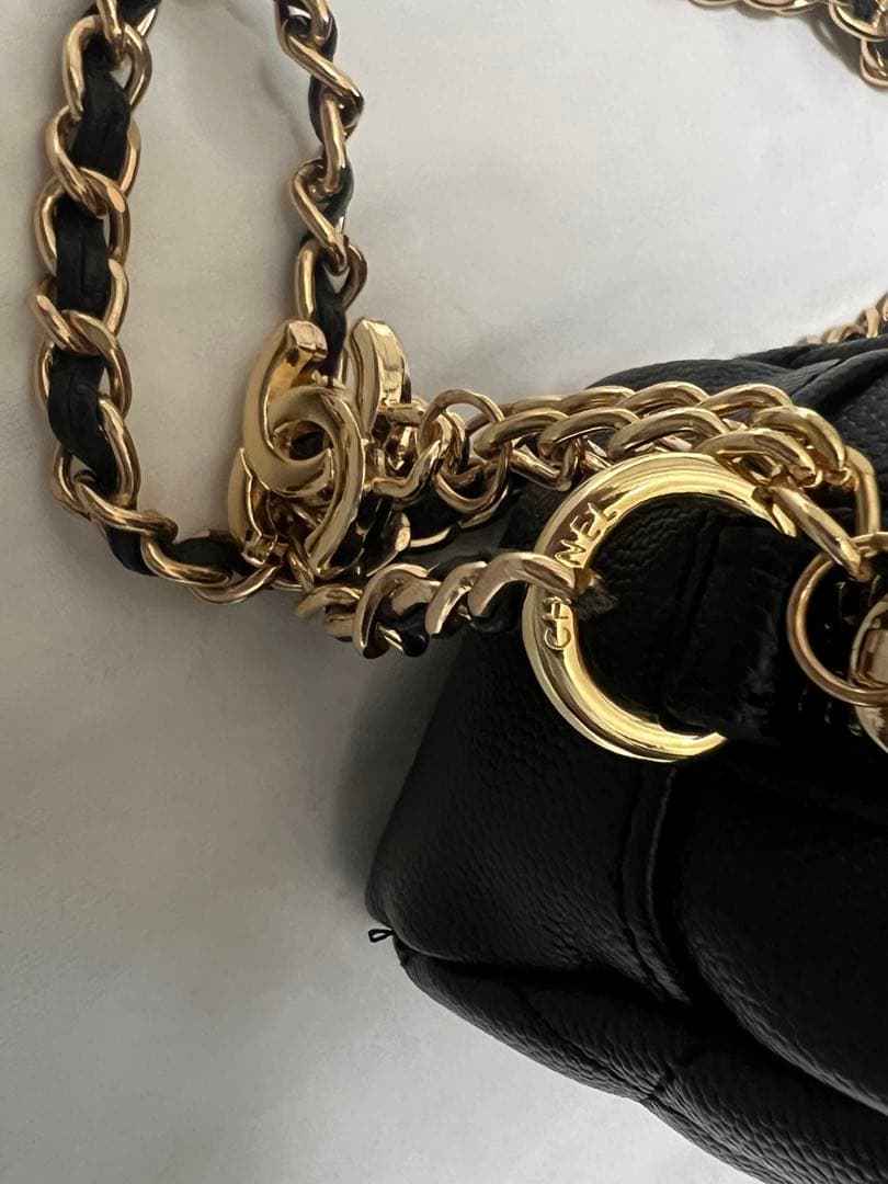 レ*ン様 CHANEL レザーショルダーバッグ　ノベルティ