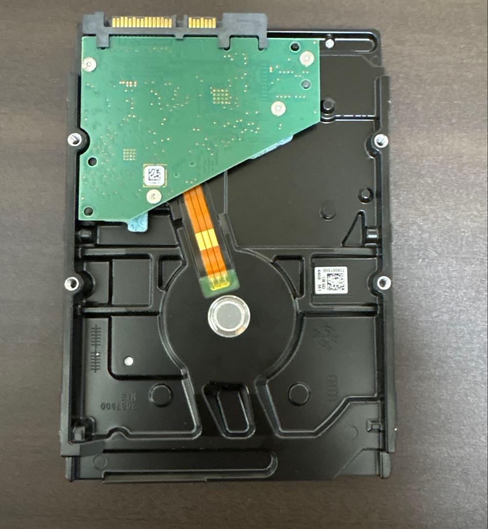 Seagate 4TB HDD ST4000DM004【使用8000時間】