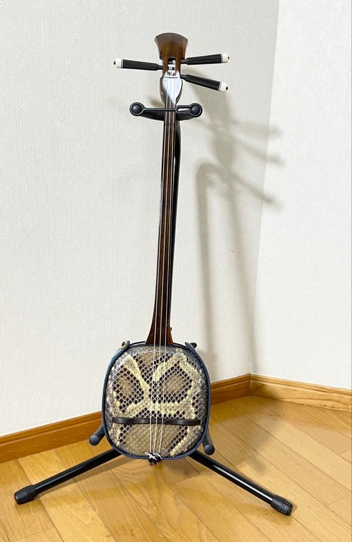 沖縄三線 本皮 極美品 蛇皮 和楽器 民謡 スンチーイエロー