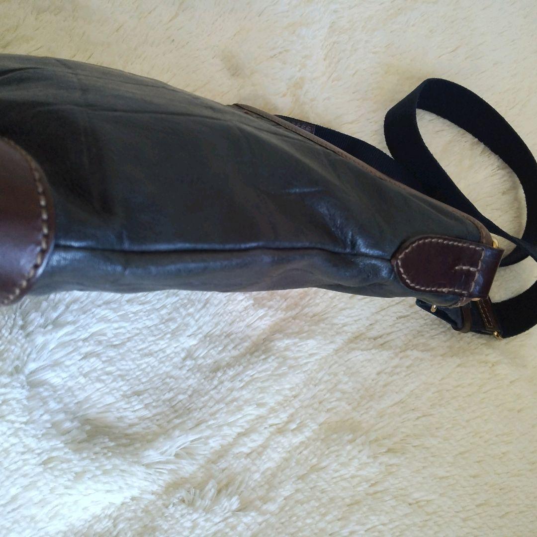 ダニエルアンドボブ　ショルダーバッグ レザー型押し 濃ネイビー