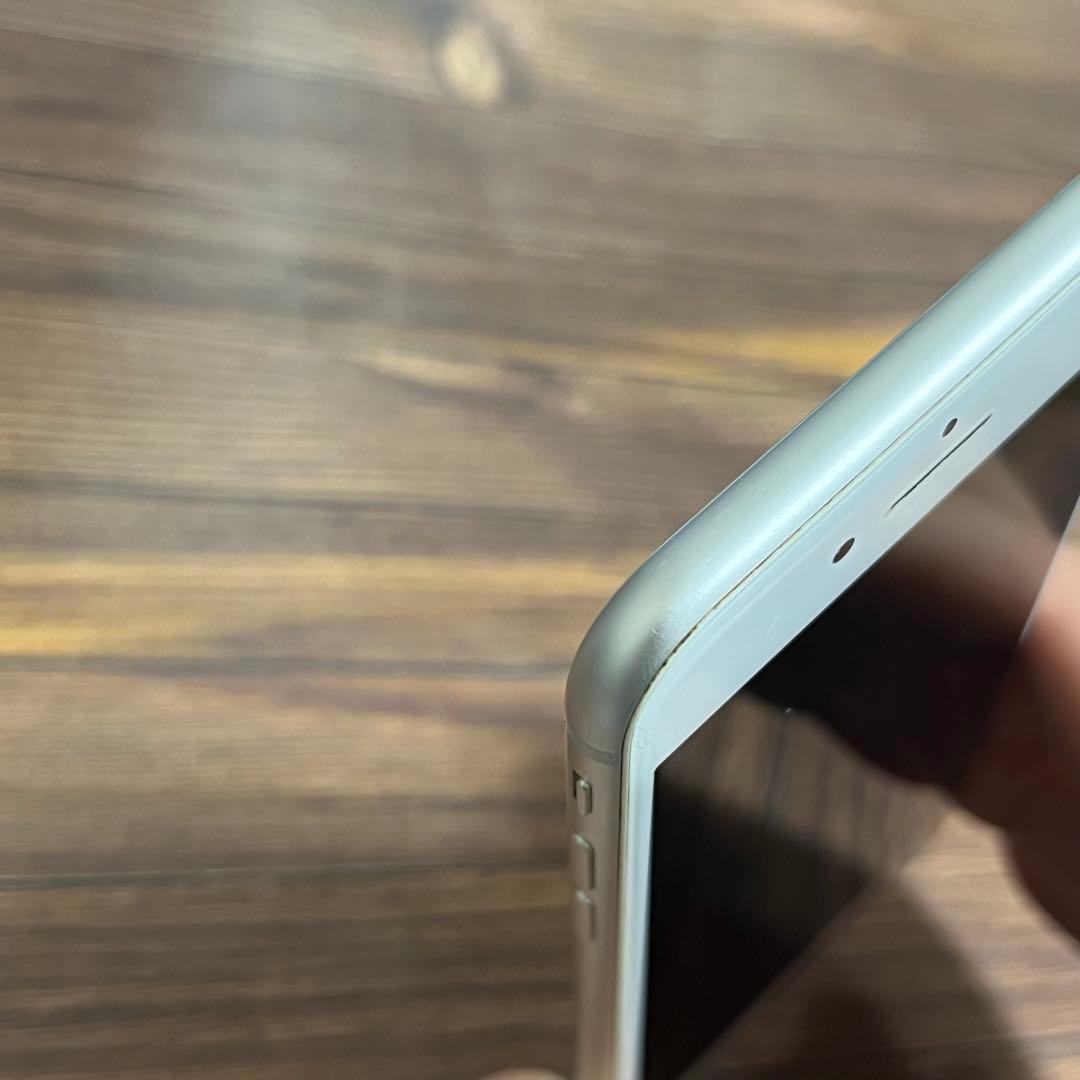 Apple iPhone 8 64GB シルバー　SIMフリー