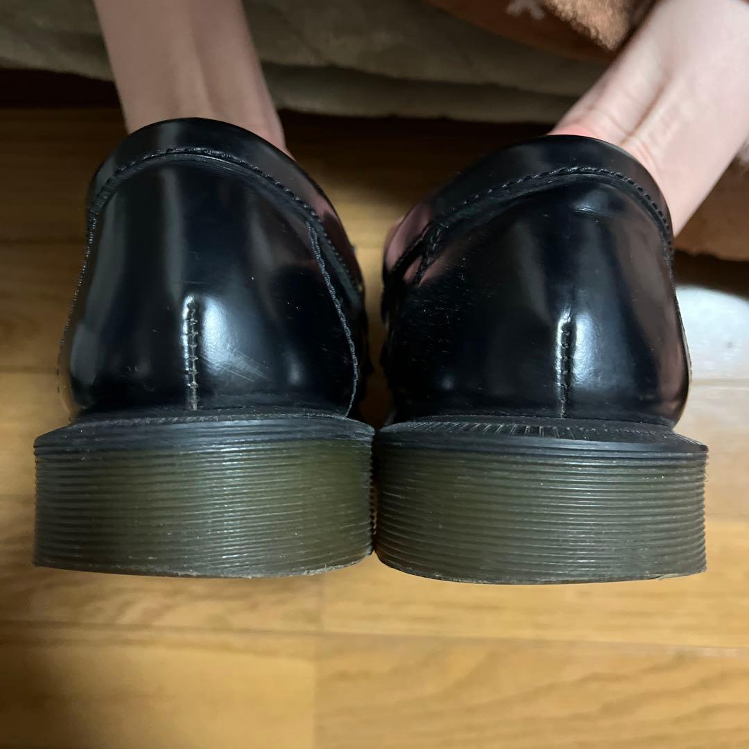 Dr.Martensブラックフリンジローファー