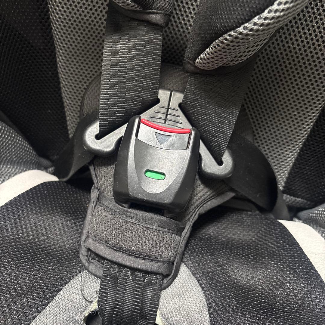 【美品】Combi エアスルー　チャイルドシート　CG-GSH 2020年製