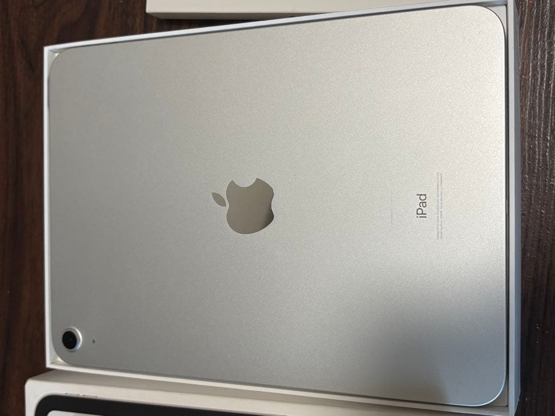 iPad 第10世代シルバー 本体 + Apple Pencil