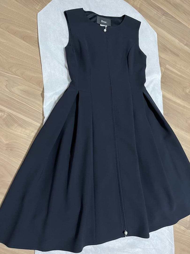 最終値下げ！Rene ダブルジップアップパールワンピース