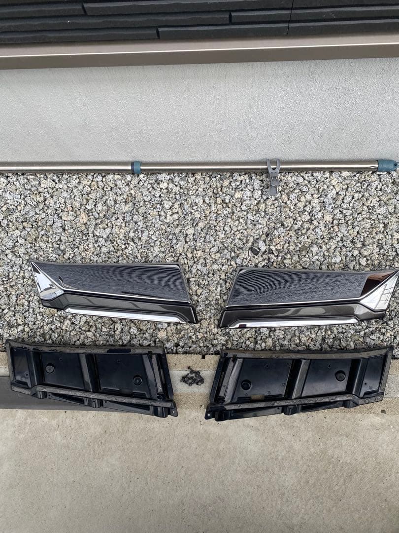 MODELLISTA 30アルファード　グリルカバー　中古　美品