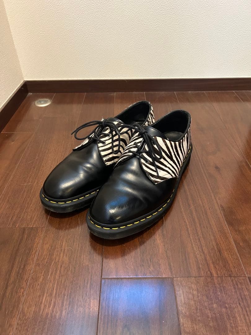 ドクターマーチン UK10 ゼブラ