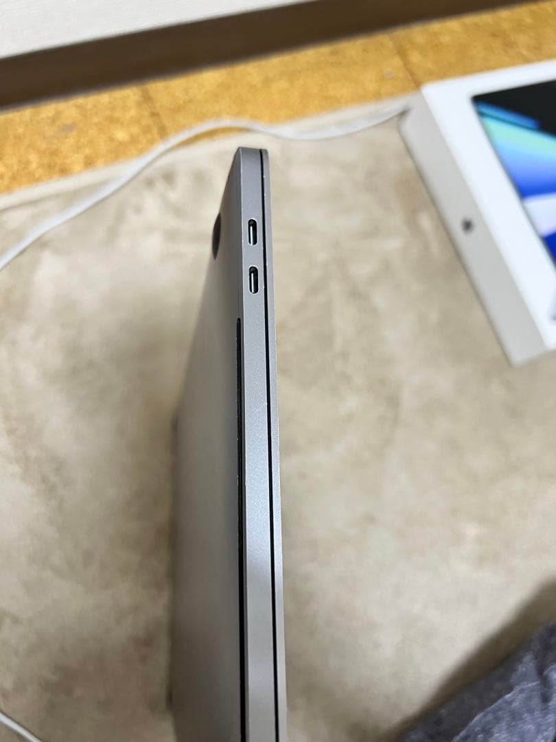 MacBook本体 MacBook Pro 2019 16inch 2TB 32GB core i9