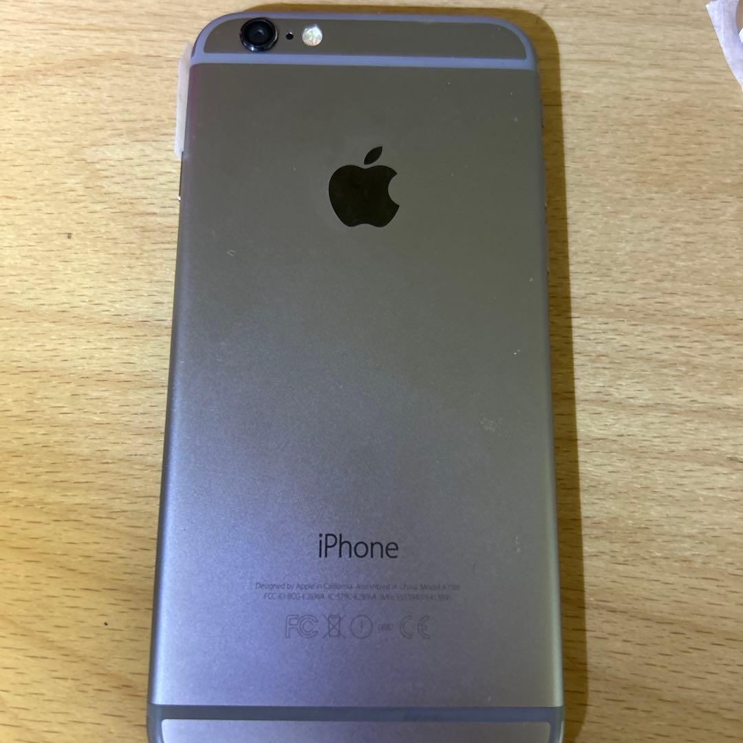 iPhone 6 、2台iPhone6s、1台　合計3台