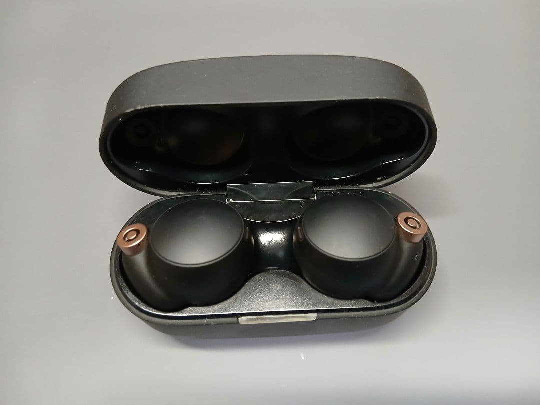 SONY　WF-1000XM4　ワイヤレス　ノイズキャンセリング　イヤホン　④