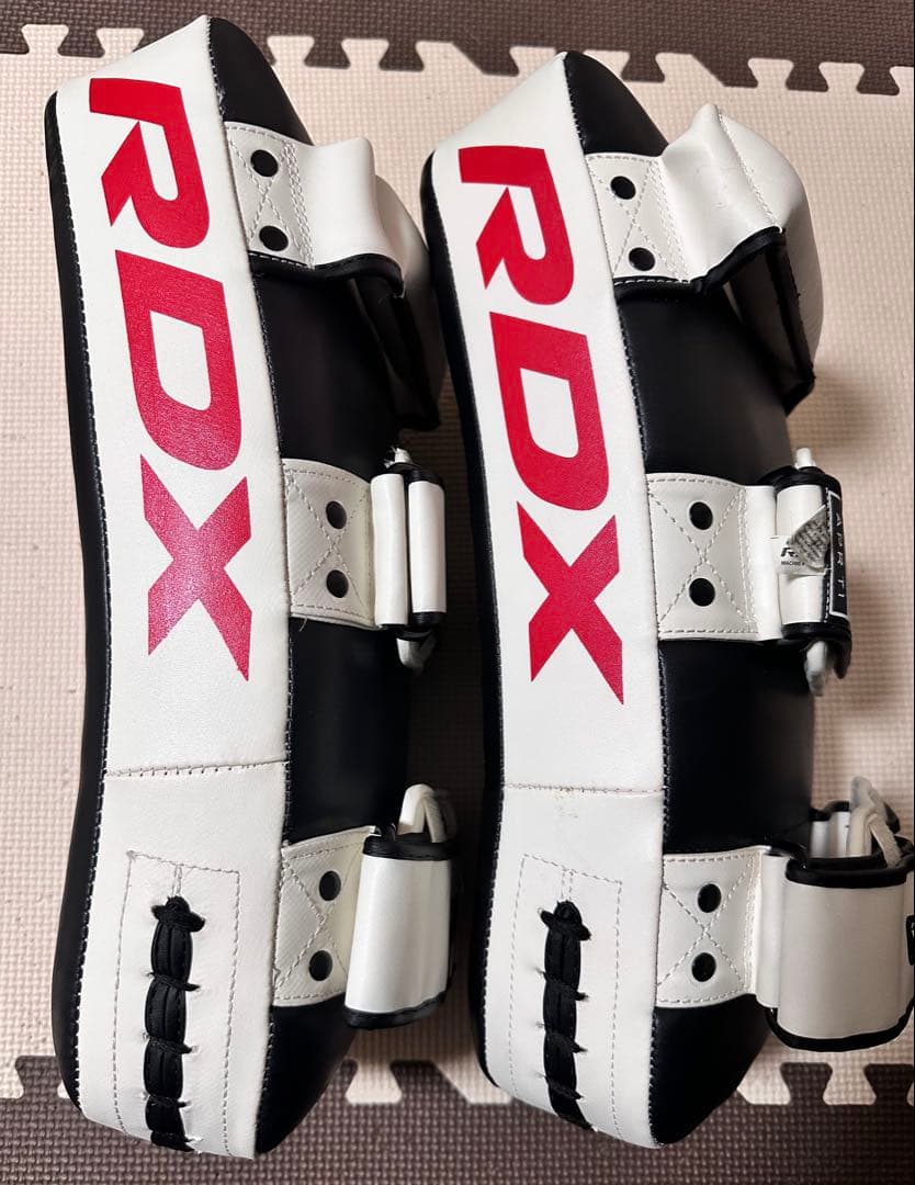 RDX キックミット 黒 ホワイト レッド